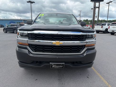 Used 2019 Chevrolet Silverado 1500 W/T AWD/4WD image 13