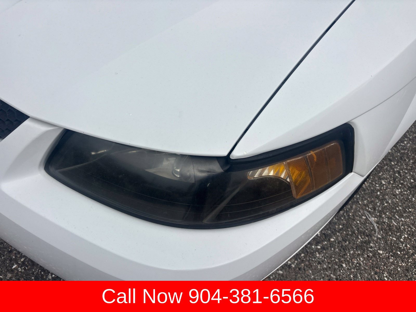 Used 2002 Ford Mustang Convertible RWD image 9