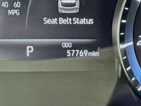Used 2020 Toyota Highlander XLE AWD/4WD image 14
