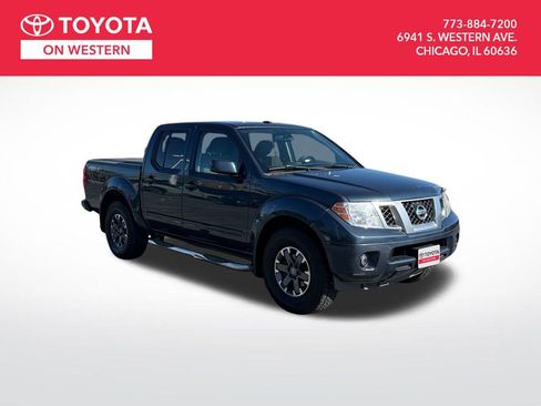 Used 2015 Nissan Frontier PRO-4X image 8