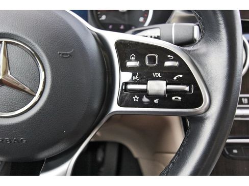 Used 2021 Mercedes-Benz GLC 300 image 21