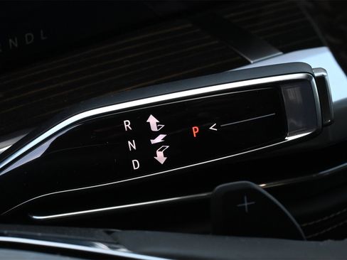 Used 2025 Cadillac Escalade ESV Premium Luxury w/ LPO, Floor Liner Package image 14