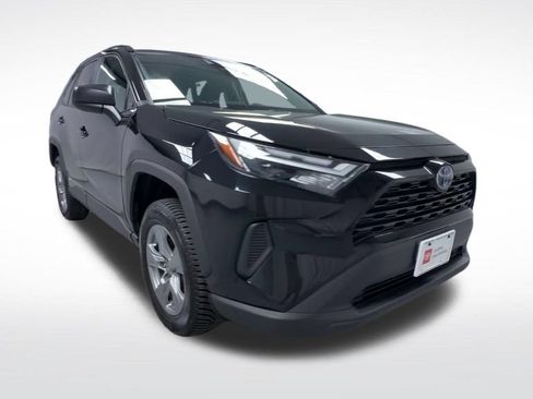 Certified 2023 Toyota RAV4 LE AWD/4WD image 2