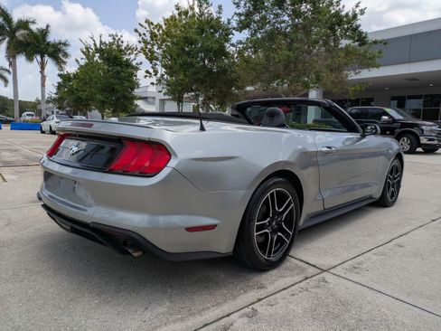 Used 2020 Ford Mustang Premium RWD image 4