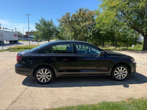 Used 2016 Volkswagen Jetta S FWD image 4