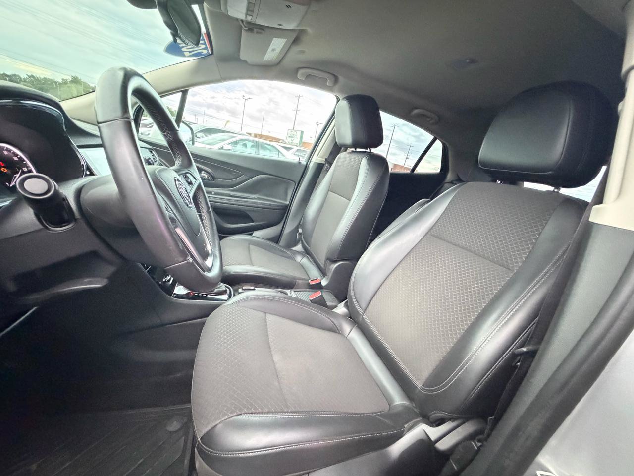 Used 2018 Buick Encore Preferred AWD/4WD image 17