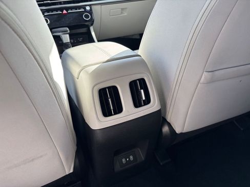 Used 2025 Hyundai Tucson SEL AWD/4WD image 24