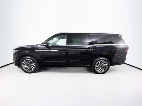 Used 2026 Lincoln Navigator L Reserve AWD/4WD image 4