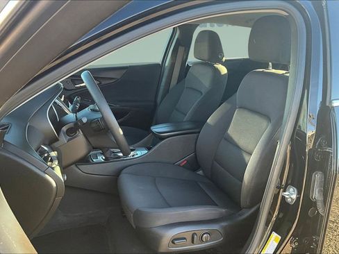 Used 2024 Chevrolet Malibu LT image 19