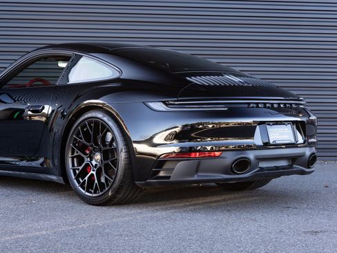 Certified 2024 Porsche 911 Carrera GTS w/ Premium Package image 11