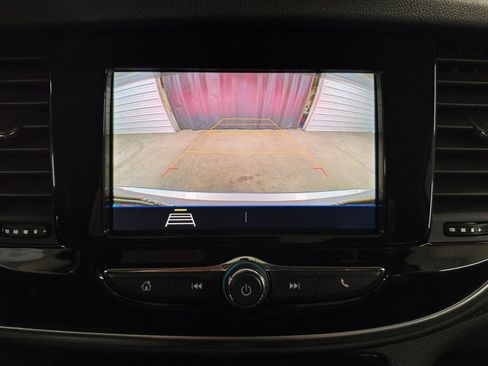 Certified 2022 Buick Encore Preferred w/ Safety Package image 12