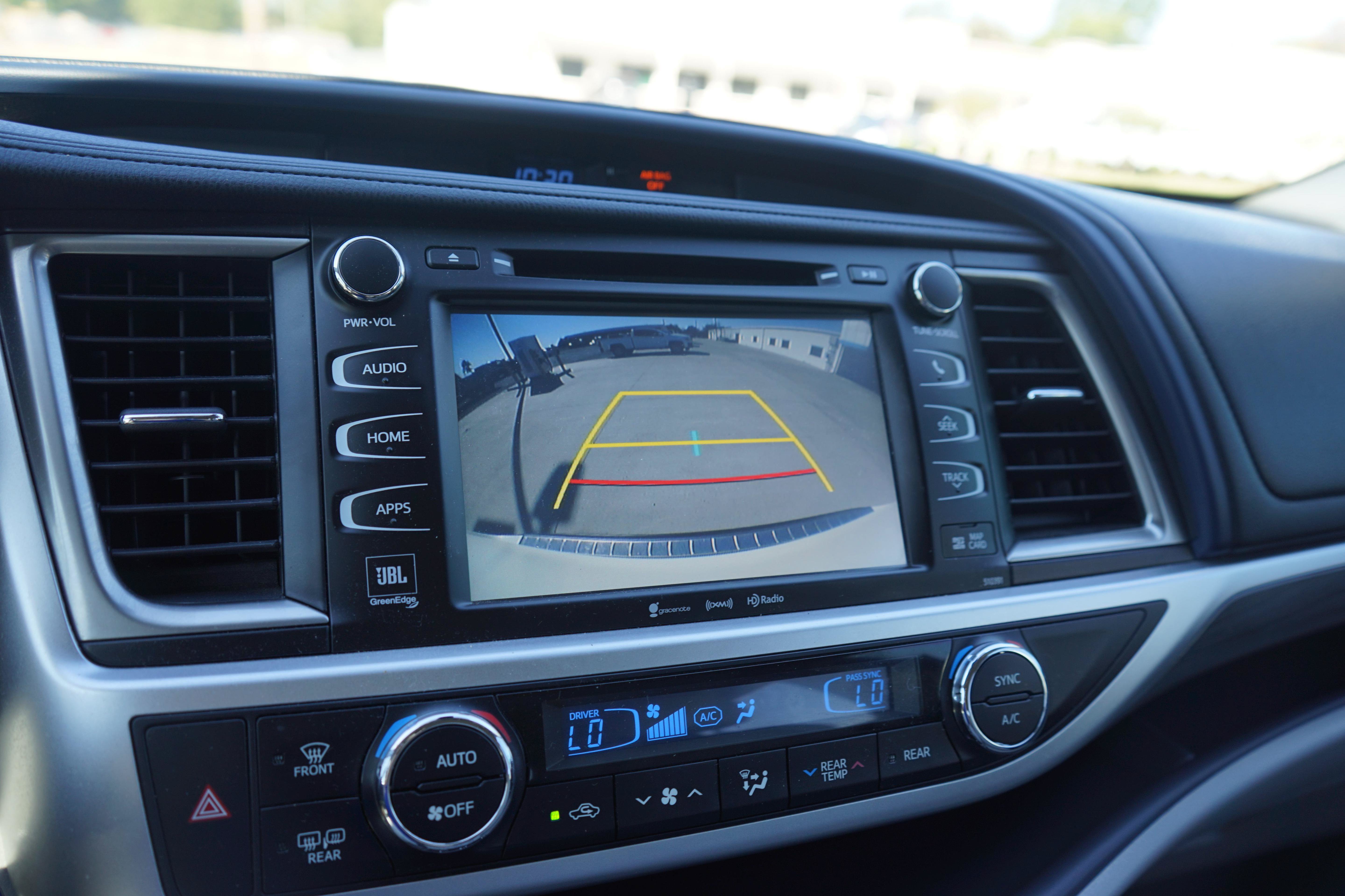 Used 2019 Toyota Highlander Limited FWD image 15