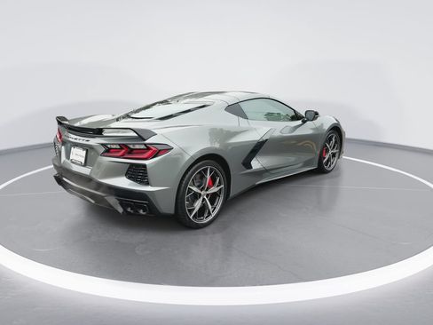 Used 2023 Chevrolet Corvette Stingray Preferred Cpe w/ Z51 Performance Package RWD image 8