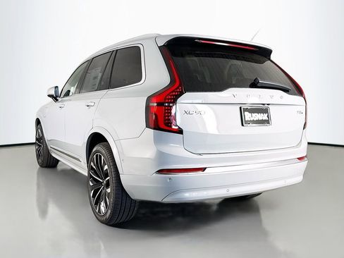 New 2026 Volvo XC90 T8 Plus w/ Protection Package Premier image 5