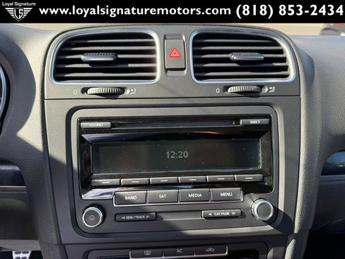 Used 2012 Volkswagen Golf 4-Door image 20