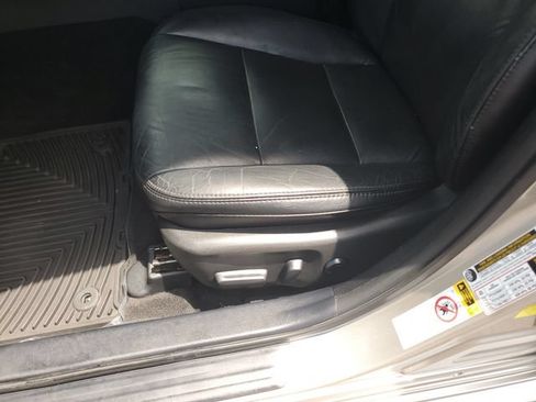 Used 2015 Toyota Avalon XLE FWD image 18