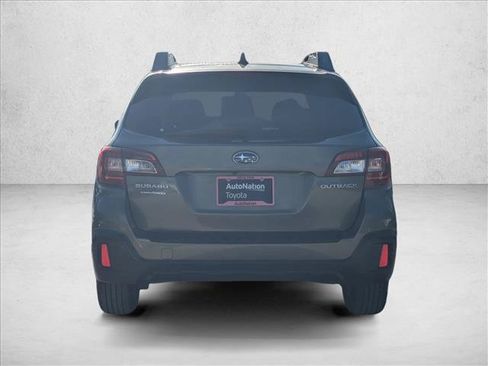 Used 2018 Subaru Outback 2.5i Premium AWD/4WD image 7