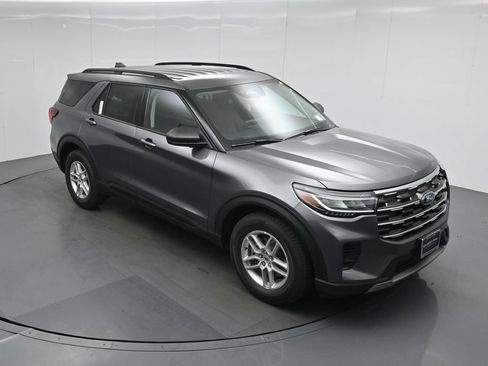 New 2026 Ford Explorer Active RWD image 37