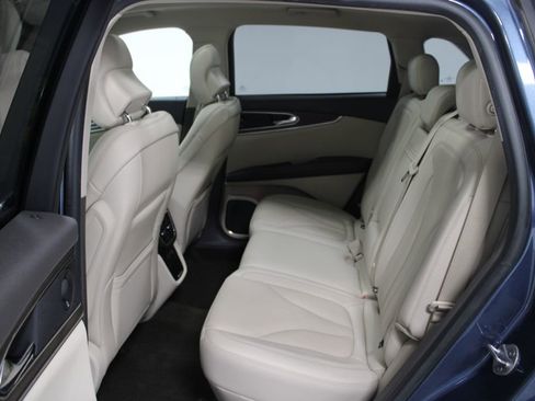Used 2019 Lincoln Nautilus Reserve FWD image 27