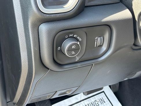 New 2026 RAM 2500 Big Horn AWD/4WD image 6