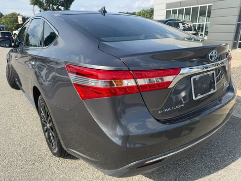 Used 2015 Toyota Avalon Limited FWD image 4