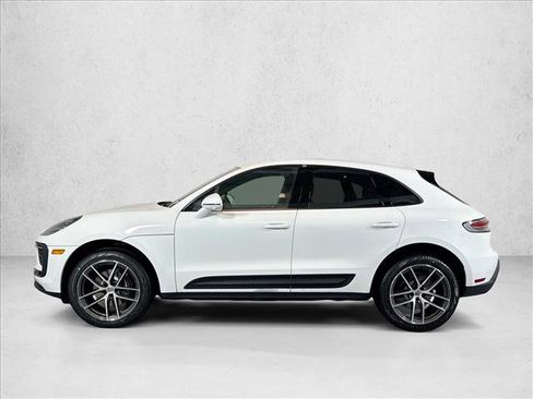Used 2026 Porsche Macan AWD/4WD image 2