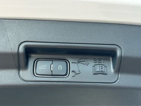 New 2026 Ford Explorer Active w/ Active Comfort Package AWD/4WD image 7