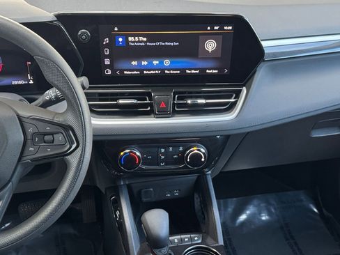 Used 2025 Chevrolet TrailBlazer LT image 21