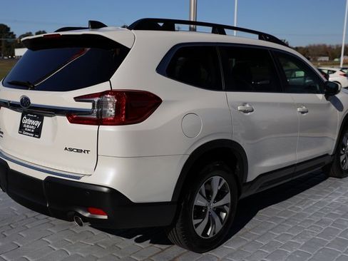 Certified 2025 Subaru Ascent Premium w/ Premium Package image 5