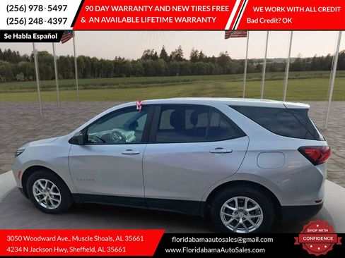 Used 2022 Chevrolet Equinox LS w/ LS Convenience Package image 3