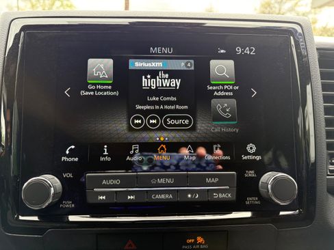Used 2023 Nissan Frontier PRO-4X w/ Pro Convenience Package AWD/4WD image 24