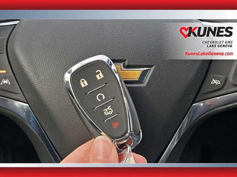 Used 2025 Chevrolet Malibu LT image 32