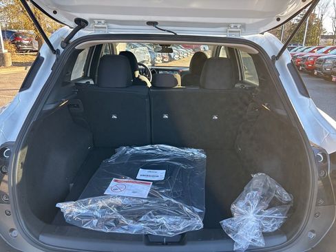 New 2026 Nissan Kicks SV w/ SV Premium Package image 16