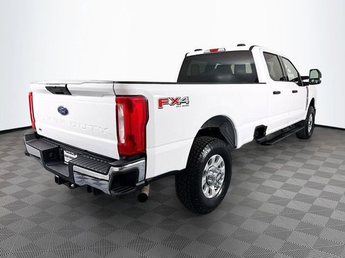 Used 2024 Ford F350 XLT w/ FX4 Off-Road Package AWD/4WD image 7
