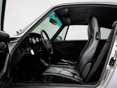 Used 1998 Porsche 911 Carrera S RWD image 19