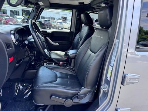 Used 2016 Jeep Wrangler Unlimited Rubicon AWD/4WD image 18
