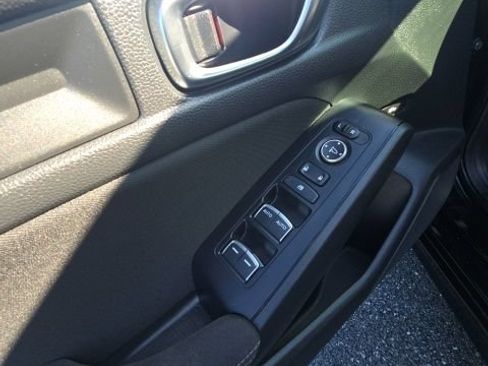 Used 2025 Honda Civic Sport image 22
