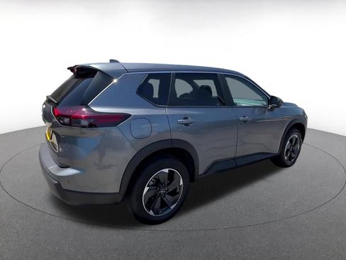 Used 2025 Nissan Rogue SV AWD/4WD image 13