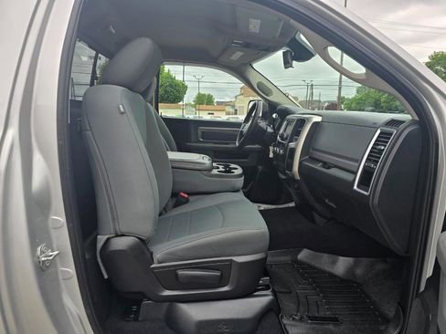 Used 2016 RAM 3500 SLT AWD/4WD image 12