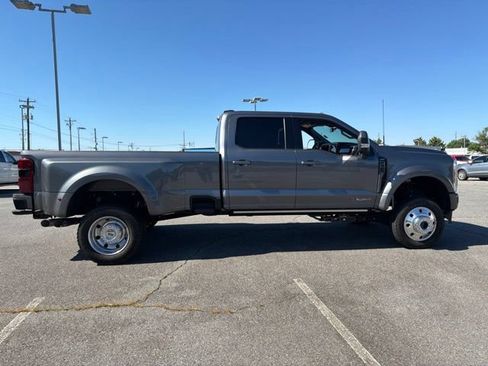 Used 2024 Ford F450 Lariat w/ Lariat Ultimate Package AWD/4WD image 2