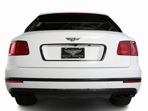 Used 2017 Bentley Bentayga image 14