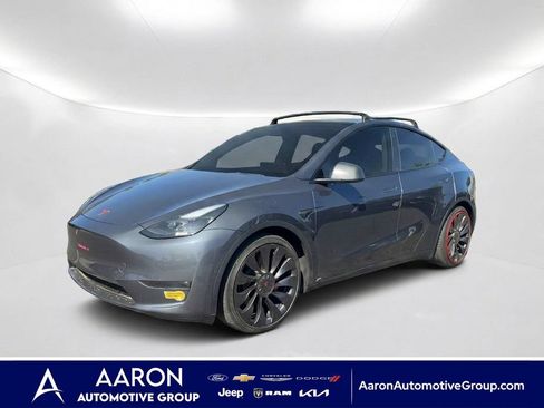 Used 2023 Tesla Model Y Performance AWD/4WD image 1
