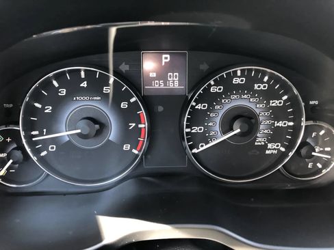 Used 2010 Subaru Outback 3.6R Limited w/ Popular Equipment Group 3B AWD/4WD image 26