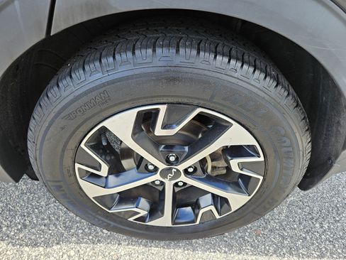 Used 2023 Kia Sportage EX FWD image 14