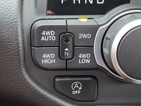 Used 2025 RAM 1500 Big Horn AWD/4WD image 25