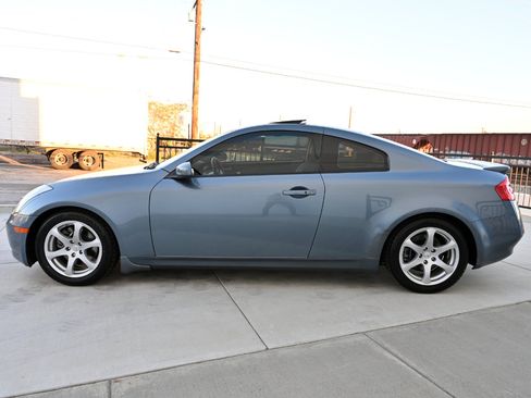 Used 2007 INFINITI G35 Coupe w/ Premium Pkg image 4