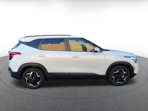 Used 2025 Kia Seltos S image 15