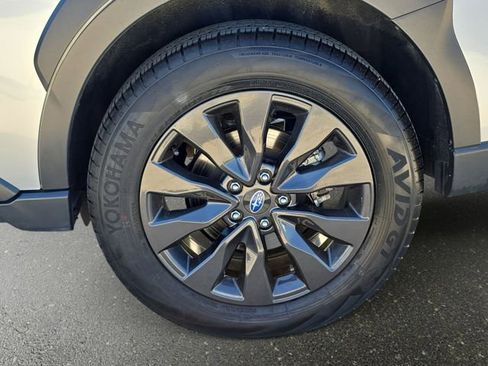 Used 2025 Subaru Outback Onyx Edition AWD/4WD image 37
