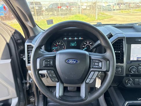 Used 2020 Ford F150 XLT image 22