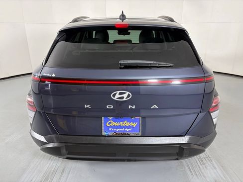 Used 2024 Hyundai Kona SEL FWD image 7